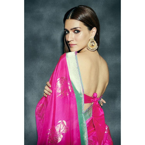 Kriti Sanon's Twisted Banarasi Saree Has A Story Which Ends In 'Gown &  Cape' ; See Pics